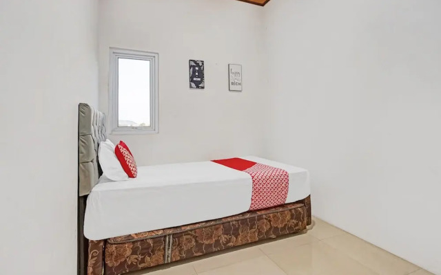 Box House by OYO Rooms