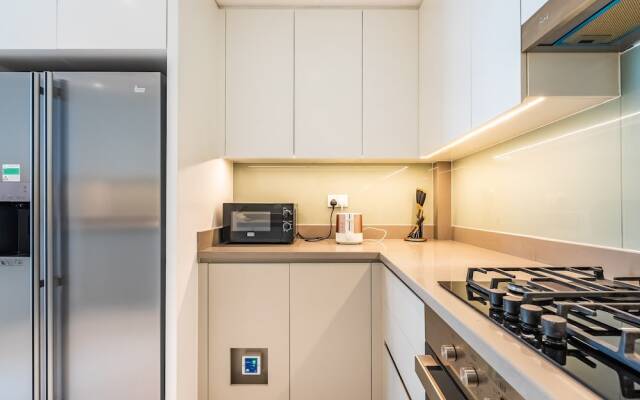 Spacious Apt With Spectacular Burj Khalifa Views