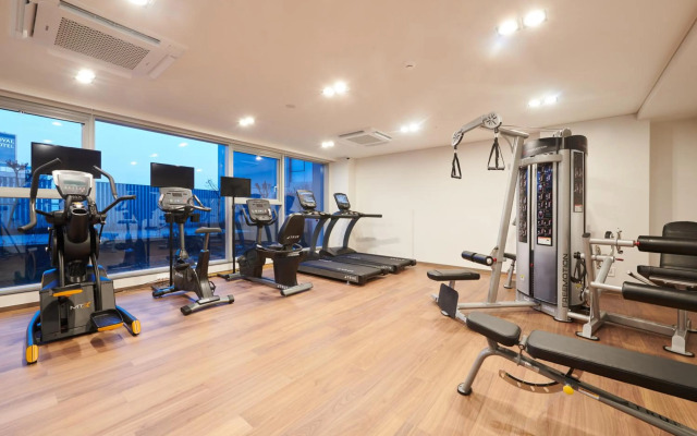 Stanford Hotel Myeongdong