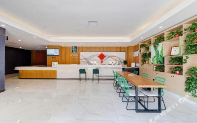 Thank U Hotel(Longshouyuan Metro Station)