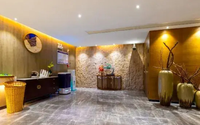 Bafang Park Lane Hotel (Zhanjiang Suixi Quanfeng Plaza Branch)