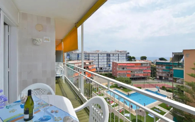 Oasis Close Barcelona Pool Tennis Beach