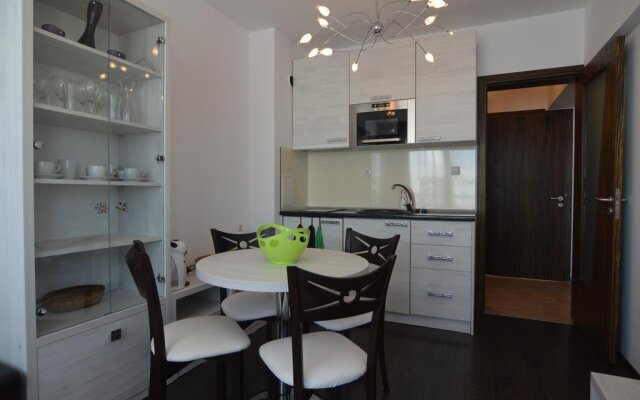 Sunny Dream Family Apartments