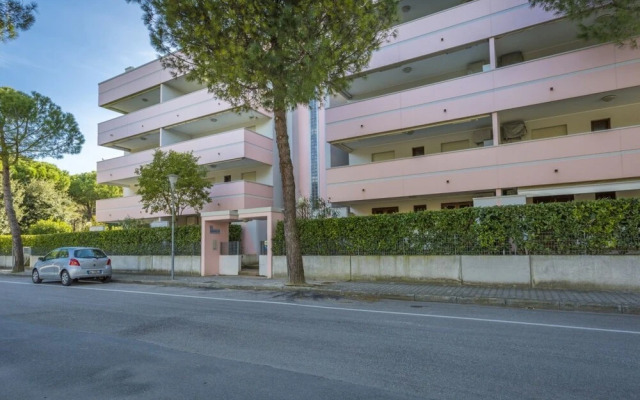 Lignano Sabbiadoro Flat with Garage