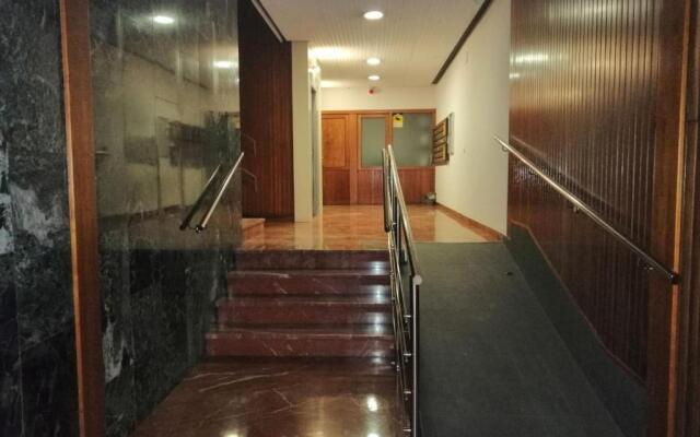 Apartamentos Dos Torres Frodo - Parking privado gratis