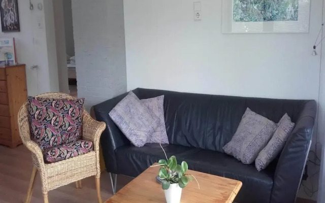 Nice Bungalow With a Sunny Garden