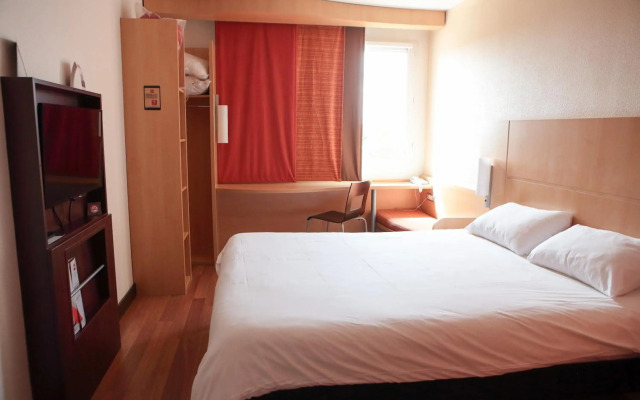 Ibis Albert Pays de Somme