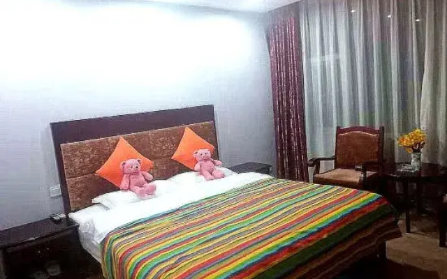 Cocoa Hotel (Emeishan Baoguo Temple)