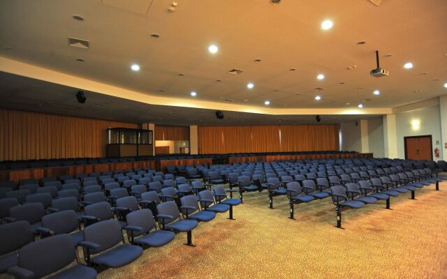 Axis Vermar Conference & Beach Hotel