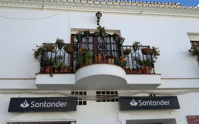 Villa With Pool, Walk to Beach, Restaurants, Shops