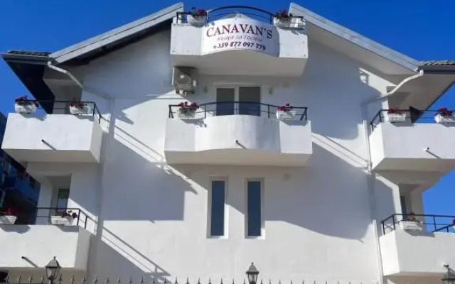 Къща За Гости Canavan's