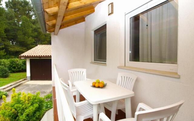 Apartment Alma 1600