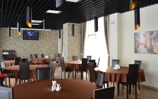 Art Up City Hotel