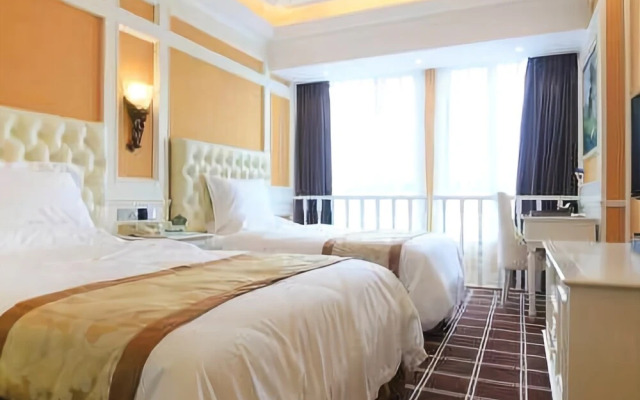 Haodi Hotel (Chongqing Huangnibang Light Rail Station)