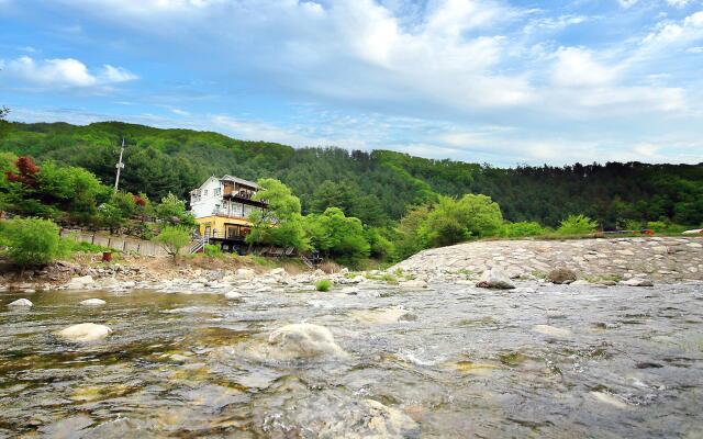 Gapyeong Cherrish Pension