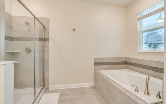 Champions Gate 9 Bedroom Villa with Pool & Spa