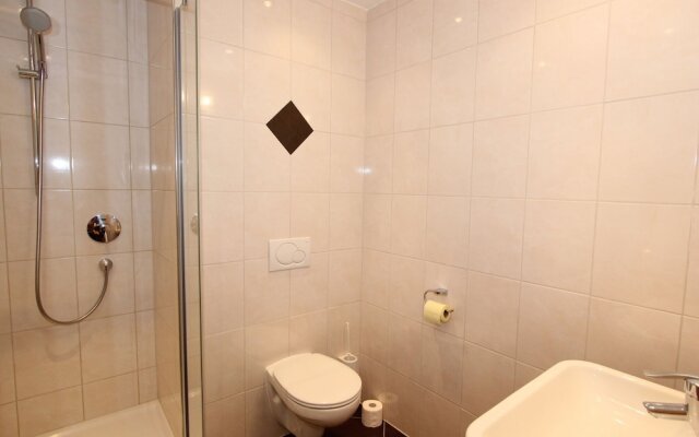 Hilltop Apartment in Aschau im Zillertal near Ski Area