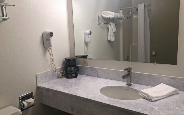 FairBridge Inn & Suites Lewiston