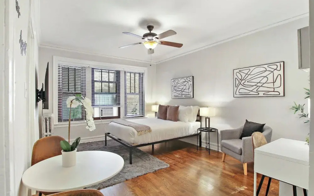 Studio Apt - Dorchester 203