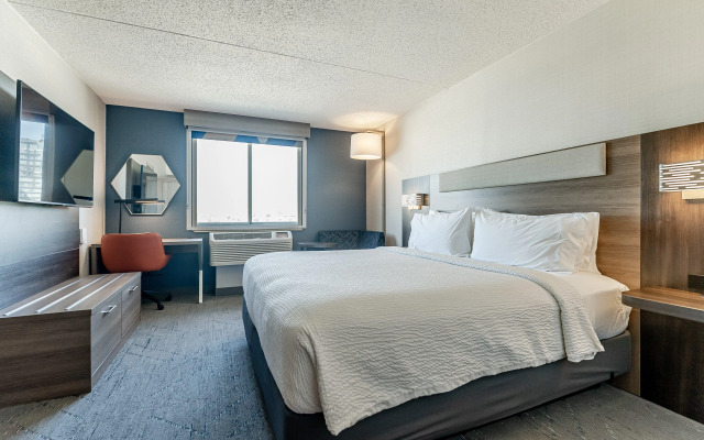 Holiday Inn Express Philadelphia - Penns Landing by IHG
