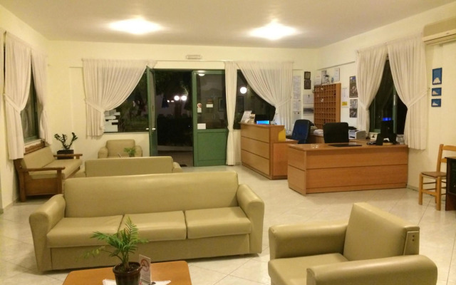 Nikolas Villas Apartments