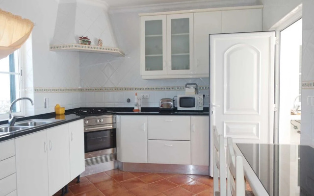 D06 - Holiday House Vale da Telha by DreamAlgarve