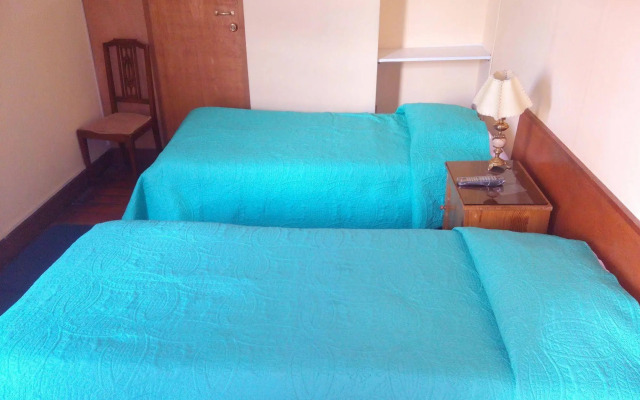 Hostal Lluvia de Oro