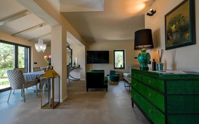 Radiant and Secluded Villa With Pool