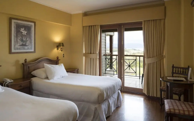 Hotel y Cabañas Lago Ranco - Caja Los Andes