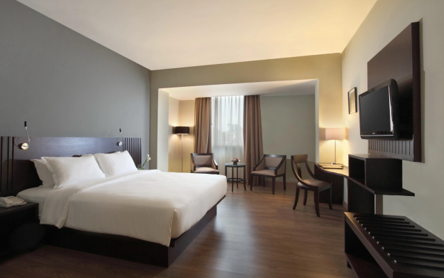 Oakwood Hotel & Apartments Taman Mini Jakarta
