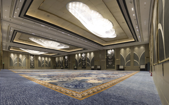 Shangri-La Residences at the Fort, Manila
