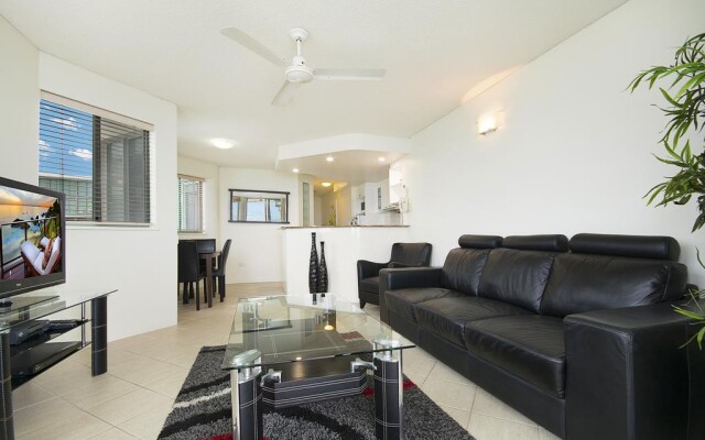 Malibu Mooloolaba