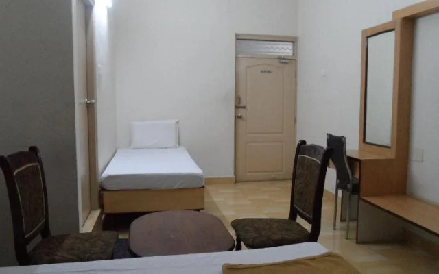 Hotel Pasuparthy Residency