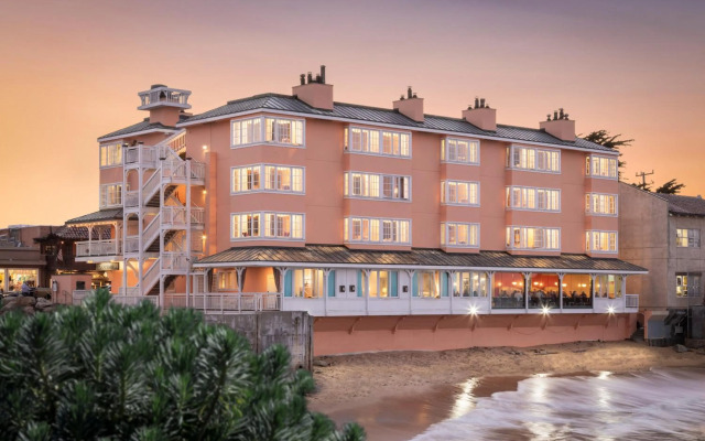 Spindrift Inn