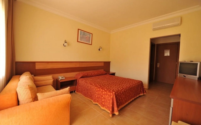 Mavruka Hotel