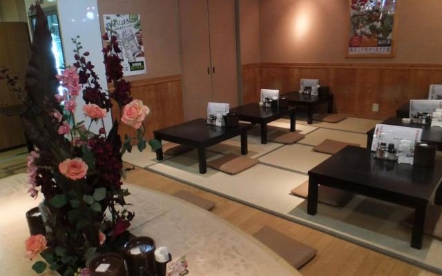 Capsule Hotel Wellbe Sakae - Caters to Men