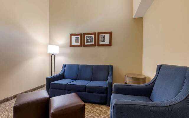 Comfort Suites DFW Airport