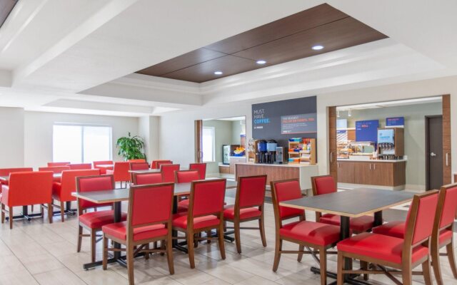 Holiday Inn Express Surprise by IHG