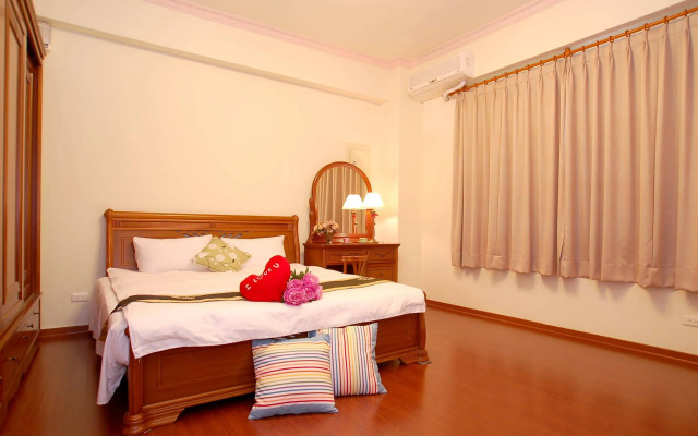East of love homestay