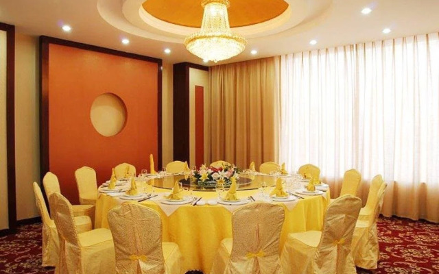 Shihe Hotel Xinyang