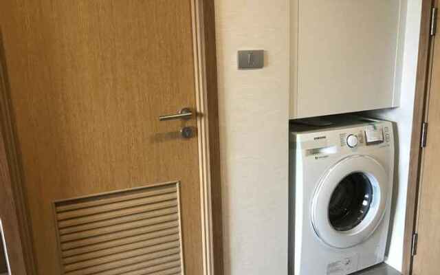 Luxury Condo Sukhumvit 11-13 Asoke Nana Nightlife