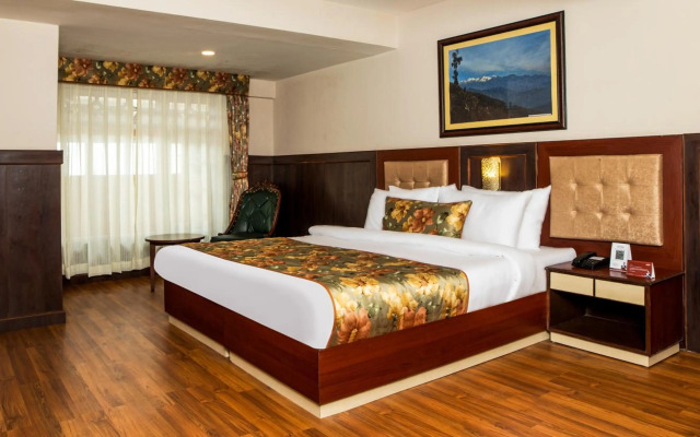 Summit Oakden Resort Mall Road