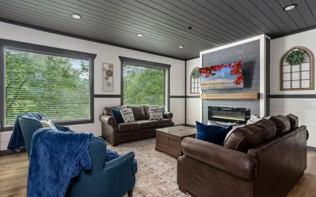 Sweet Escape By Ghosal Luxury Lodging