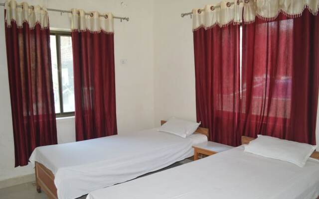 Middle Way Home Stay