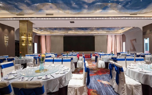 Headquarter International Hotel