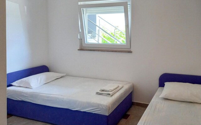 Stunning Apartment in Vir With Wifi and 2 Bedrooms