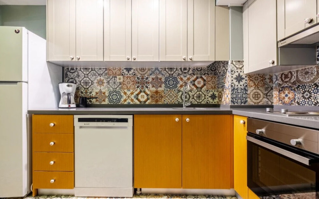 Missafir Flat With Superb Location in Nisantasi