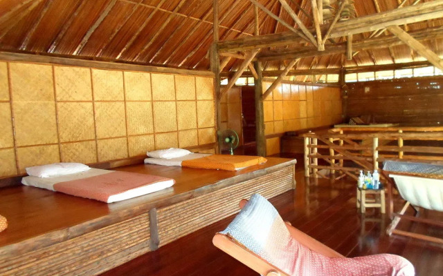 The Cliff and River Jungle Resort