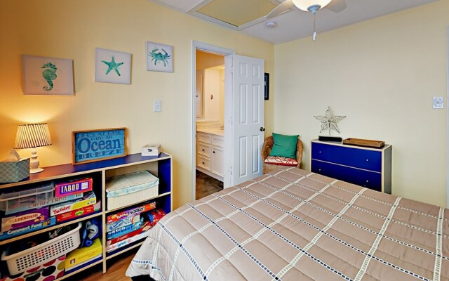 4121 Las Palmas Street Home by RedAwning