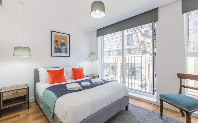 New Stylish 2 Bedroom Flat With Balcony Shoreditch